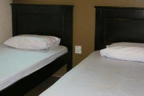 Cozy Home Inn Τζωρτζ Τάουν